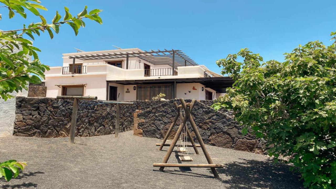 Preciosa Casa Cristian Y Maria Con Piscina Privada Villa Tias Luaran gambar